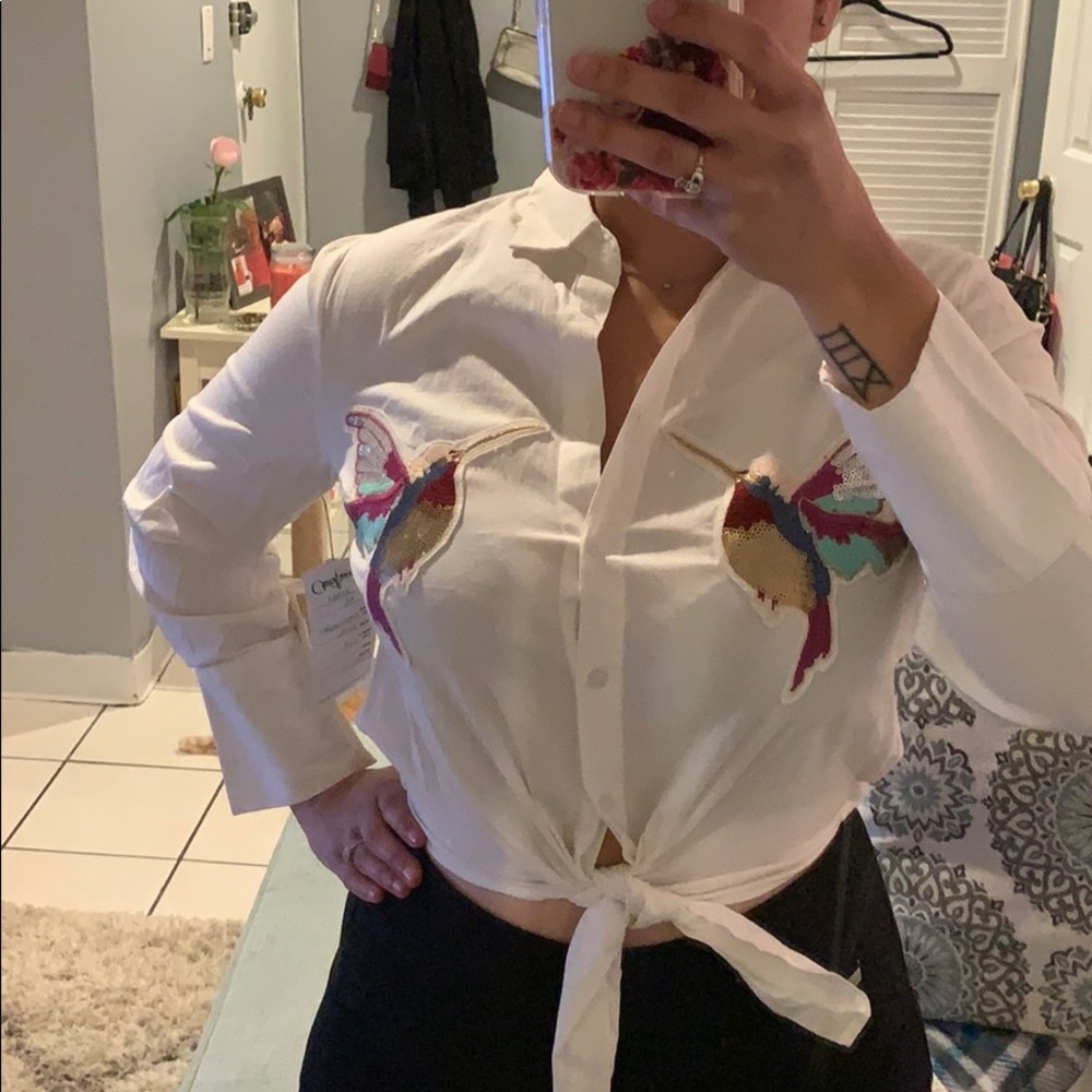 *Sample* hummingbird appliqué tied blouse